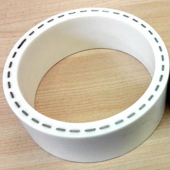 A linha de produção composta plástica aço da tubulação de PSP reforçou aço perfurado do polietileno rígido