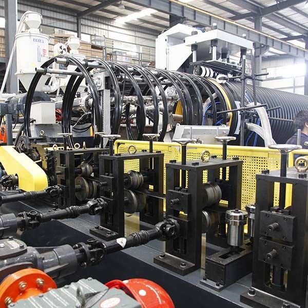 Linha ondulada Ring Stiffness alto SN8 SN20 3000mm da extrusão da tubulação da água de esgoto